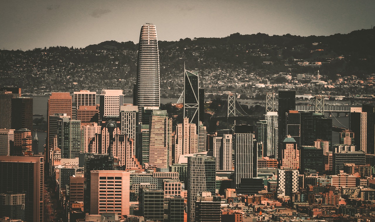 通过滕哈格 通过滕哈格